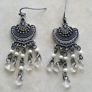 Fashion dangle earrings